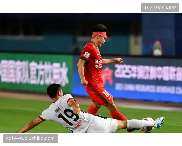 成都蓉城首轮79%控球率创赛季新高，但对手少打一人需理性看待